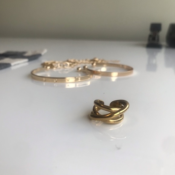 Vivori Jewerly Bracelet Set + Layered Ring size 5. Gold tone. New - Picture 3 of 8